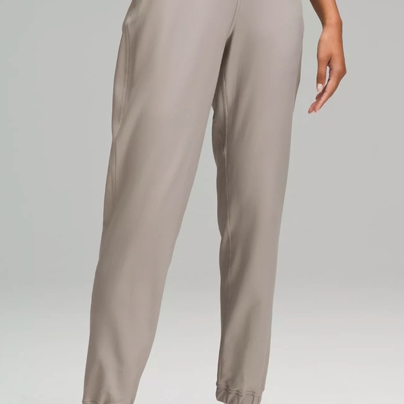 lululemon adapted state high-rise fleece jogger - Picture 4 of 4